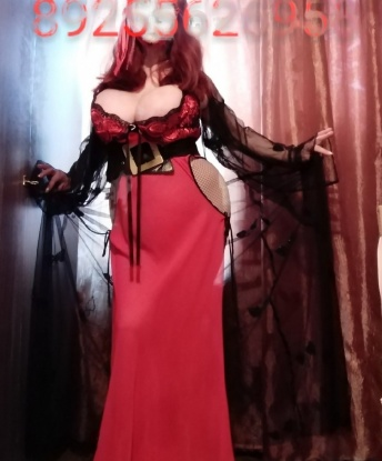 Искусительная шатенка с обворожительной улыбкой готова погрузить тебя в мир страсти и удовольствия. Горячая ночь со мной будет лучшим приключением в твоей жизни! Звони скорее! 62, 57 лет